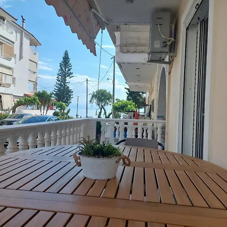 Nia - Seaside House Akrata