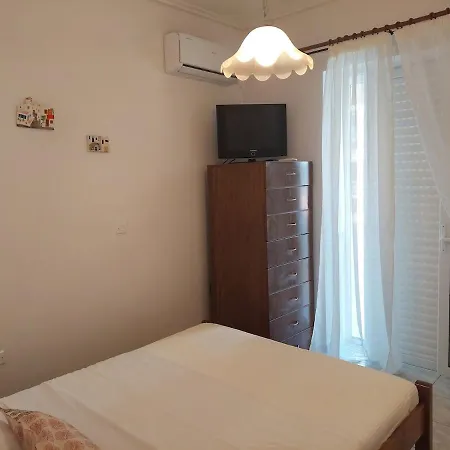 Nia - Seaside House Akrata