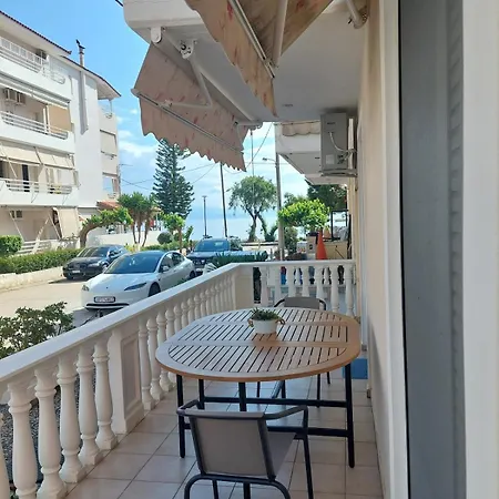 Nia - Seaside House Akrata Apartament