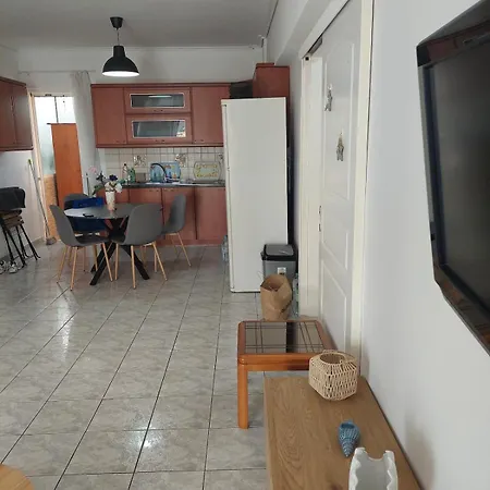 Nia - Seaside House Akrata *